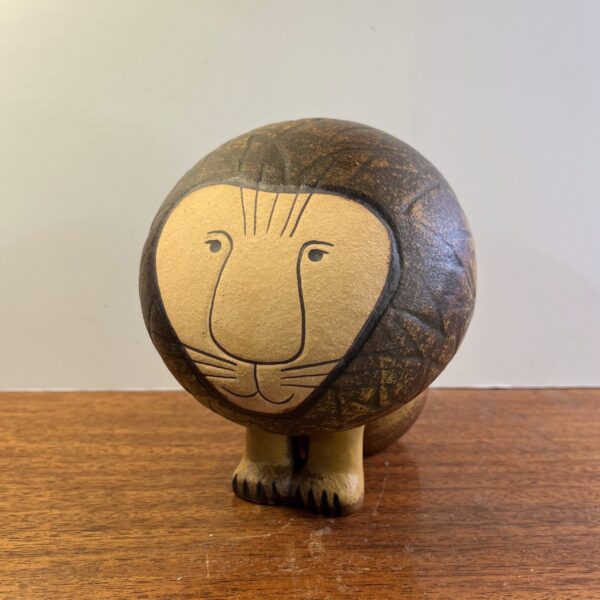 Lisa Larson Midi Lion by Keramikstudion