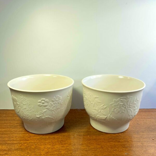 A Pair of “Suvi” Plant Pots by Arabia